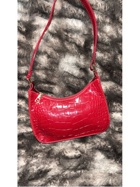 Women's Unbranded Red Crocodile Pattern Shoulder Bag One Size